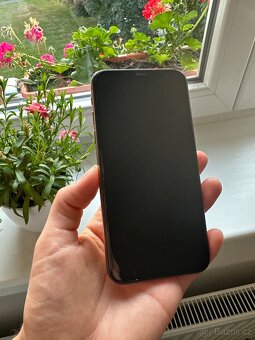 iPhone XS 64 GB Gold – zachovalý, spolehlivý - 2