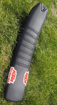 Ktm sedadlo - 2