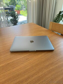 MacBook Pro 13" (2020, M1) – 8 GB RAM, 256 GB SSD - 2