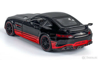 1:18 Mercedes Benz AMG GTR Model Light and Sound - 2