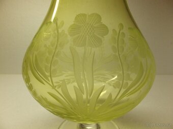 Obří krásná broušená žlutozelená číše obs. 2,7 l. - 2