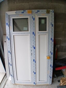 Dvoukřídlé vchodové dveře - 2