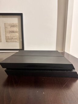 Prodám PS4 - 2