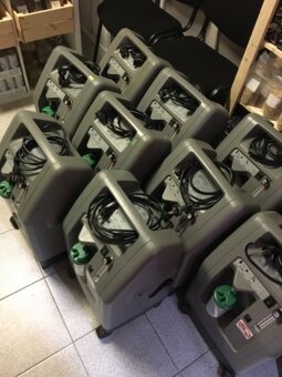 Kyslíkový koncentrátor DeVilbiss 525 TOP STAV - 2