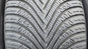 Zimní pneu 225/55/17 Michelin - 2