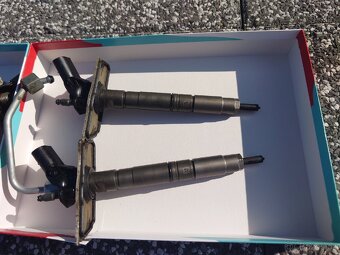 Prodám vstřiky na Audi A6 C6 - 2,7 TDI - 2