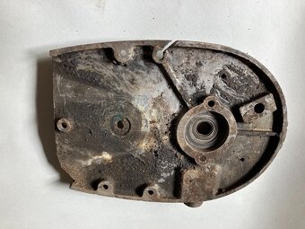 kryt motoru, víko, manet - 2