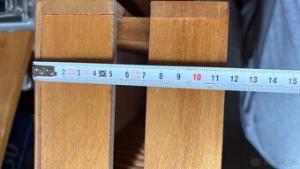 Dřevěné stojany na CD / DVD - 2