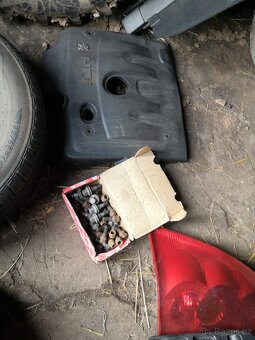 Prodám náhradní díly - 2