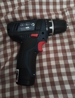 Bosch akušroubovák - 2