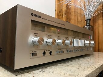 Yamaha CR-820 - 2