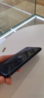 Apple iPhone SE 2020 64GB - 2