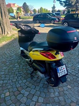 YAMAHA X MAX - 2