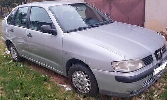 Seat Cordoba 1,4 benzín - 2