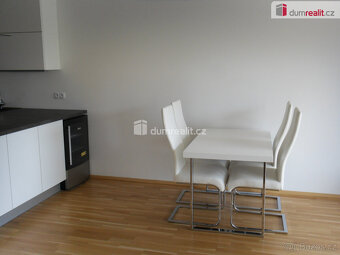 Pronájem bytu 2kk 80m2 P10 Vinohrady Rezidence Korunní balko - 2