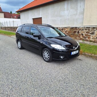 Mazda 5. 2,0 benzín s automatickou převodovkou. - 2