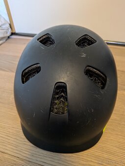 Dětská cyklistická přilba Bontrager Jet WaveCel - cerna - 2