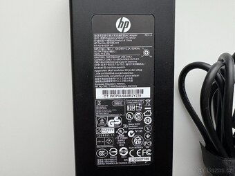 Originální nabíječka HP 681059-001, TPC-BA521 - 2