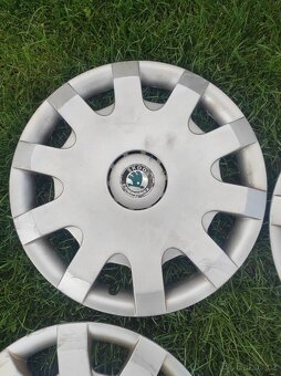 Sada 4 kusů poklic Škoda (15") - 2