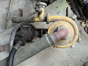 Čerpadlo na postřikovač IFA W 50. - 2