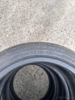 Pirelli cinturato 225/45 R17 - 2