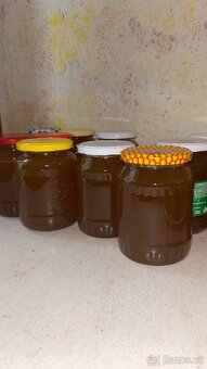 Včelí med 180 kč/kg - 2