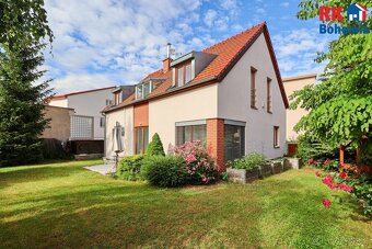 Prodej rodinného domu 5+1 se zahradou u centra města Český B - 2