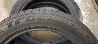 Zimní pneu 235/50/R19 - 2
