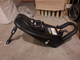 Autosedačka Joie i-Venture + Základna I-BASE ADVANCE - 2