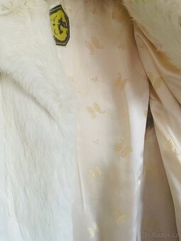 Bílý kožich z pravé králíčí kožešiny - 2