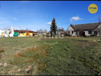 Prodej, st. pozemek 1174 m2, OV, zasíťovaný,v klidné, 131800 - 2