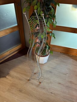 Stojan na cd - 2