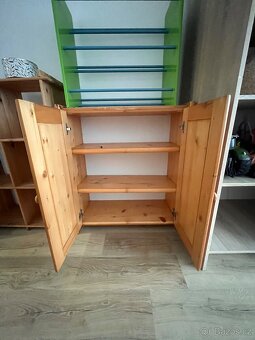 dřevěná komoda - 2