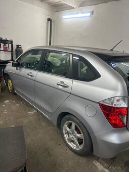 Díly Honda Fr-v - 2