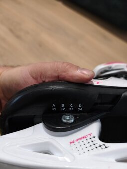 Dívčí rostoucí brusle vel. 31 - 34 - 2