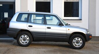 Toyota RAV4 2.0i benzin 4x4 - 2