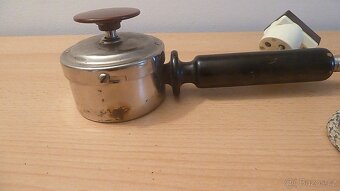 starý masážní strojek Zenith - 2