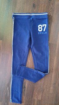 Dívčí oblečení vel. 140/146 - 2