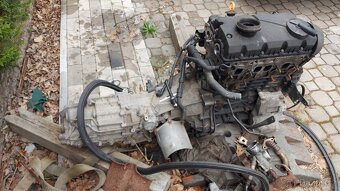 Vw passat,superb motor 2.0 tdi BSS ,prevodovka 6rychlostni - 2