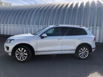 Volkswagen Touareg 3.0TDI V6 4MOTION R-Line 2016 - 2