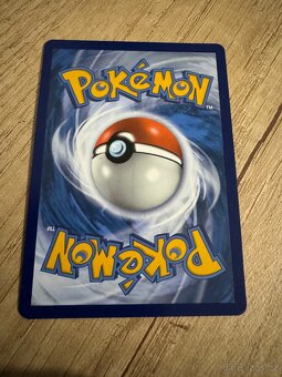 Prodám pokémon kartu V Max Umbreon - 2
