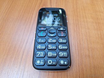 EVOLVEO EasyPhone černý - seniorský telefon - 2