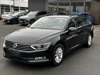 Volkswagen Passat 1,8 HIGHLINE, DSG, VYHŘÍVANÉ SKLO (2016) - 2