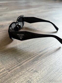 Sluneční brýle Prada - 2