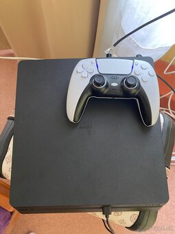 Playstation 4 Slim/ Ps4/PLATÍ DO SMAZÁNÍ - 2