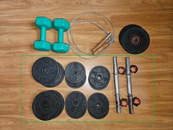 Nakládací činky Decathlon, závaží, švihadlo - 2
