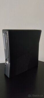 Xbox 360 včetně her bez zdroje kabelu a ovladačů - 2