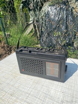 Retro rádio Tesla Domino - 2