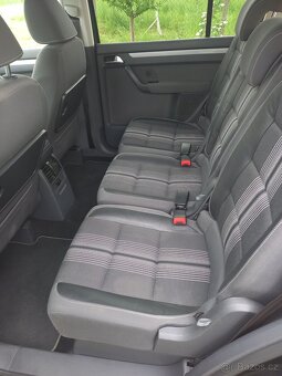 VW Touran 1.6TDI 77kW, manuál, 5 míst - 2