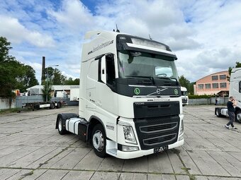 Prodám tahač Lowdeck Volvo FH460, r.v 3/2018 najeto 822000Km - 2